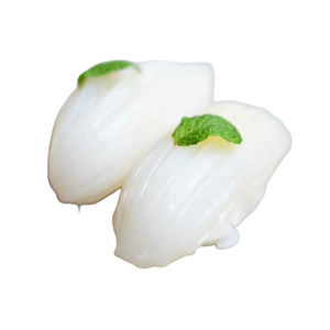 HonestAbove Sumi Ika sashimi-grade cuttlefish slice – smooth creamy texture with slight chew, premium sushi-grade seafood from Vietnam, ideal for sashimi, nigiri, chirashi bowls, or light grilling